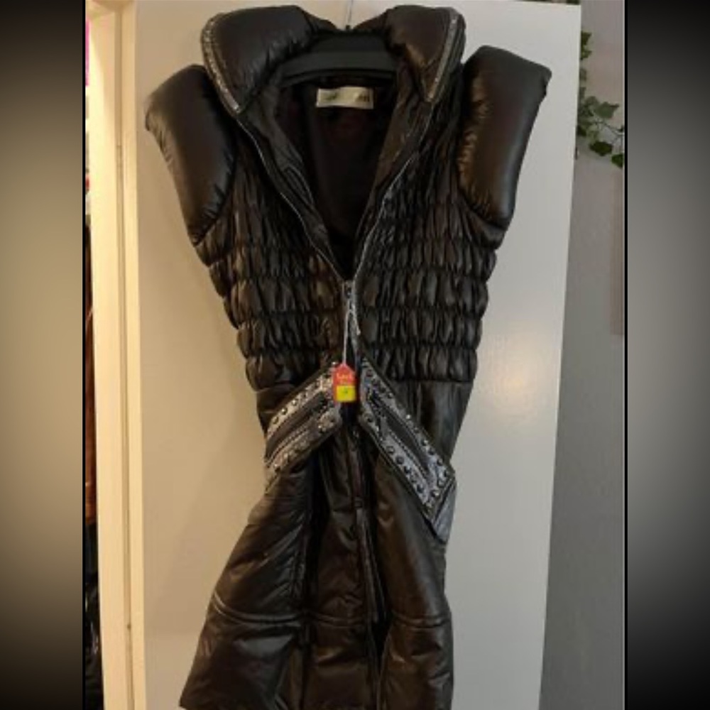 Puffy vest